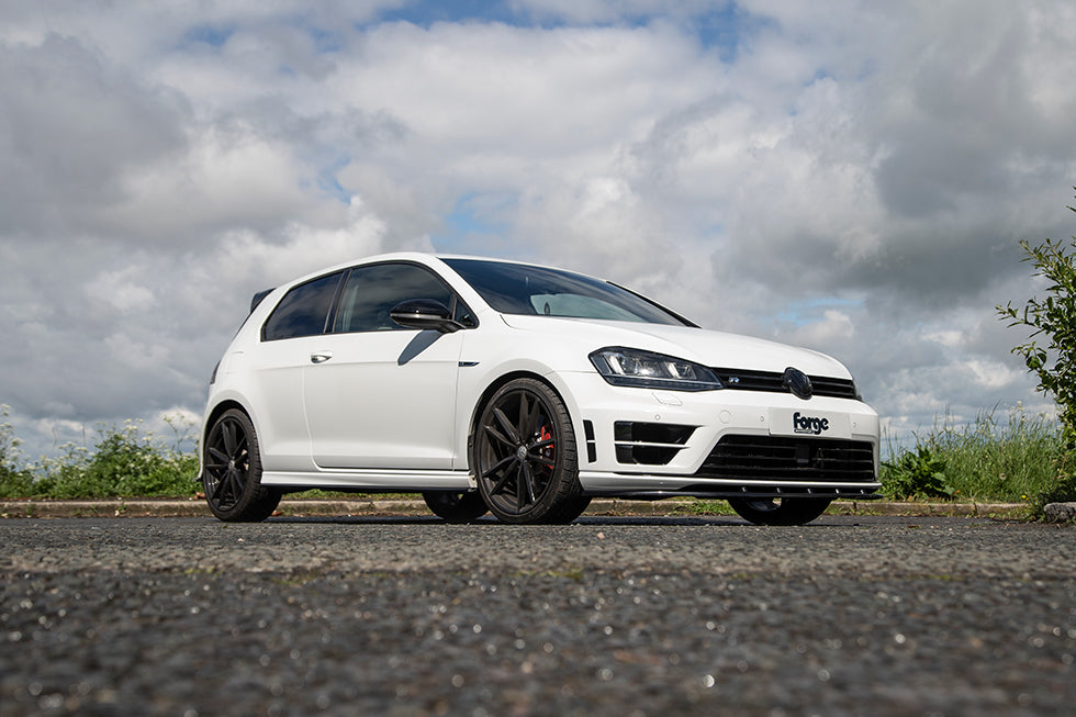 Forge Motorsport Race Intercooler for the EA888 2.0 TSI Engine - Wayside Performance