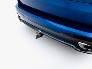 Maxton Design Prepreg Carbon Fiber Rear Diffuser BMW X7 M-Pack G07 / G07 Facelift (version with towbar) - Wayside Performance 