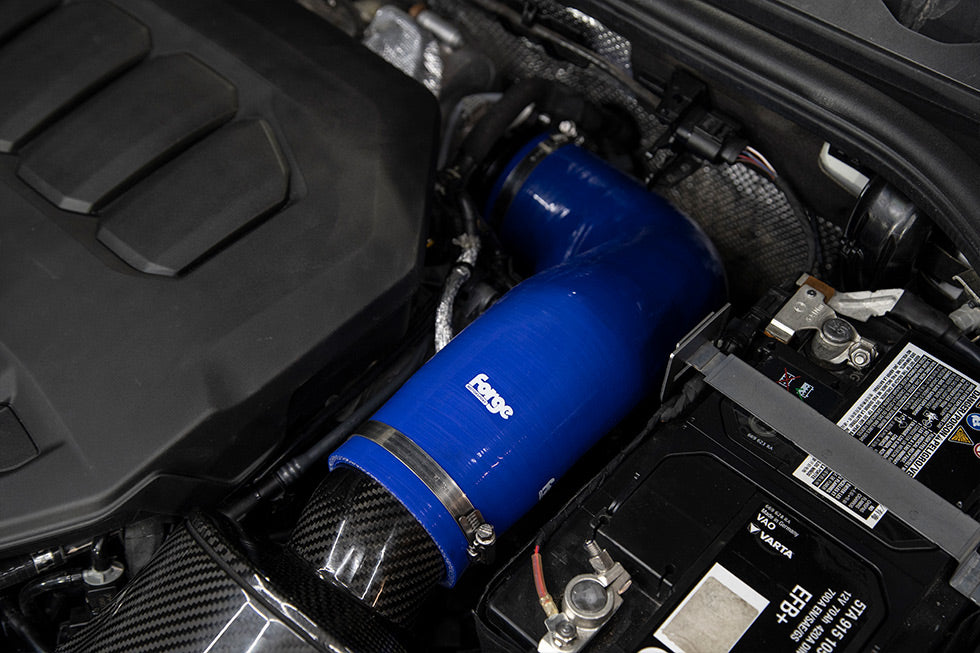 Forge Motorsport Carbon Fibre Induction Kit for Volkswagen, Audi, Seat, Skoda, Cupra 2.0 TSI EA888 - Wayside Performance 