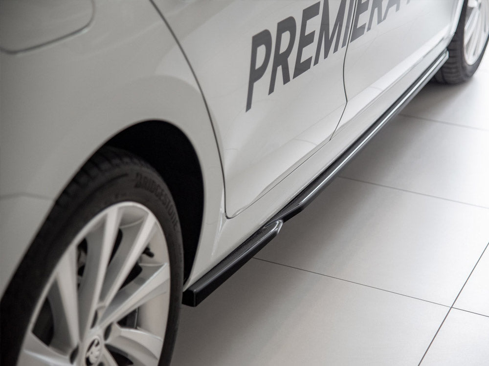 Side Skirts Diffusers V.2 Skoda Octavia Mk4 - Wayside Performance 