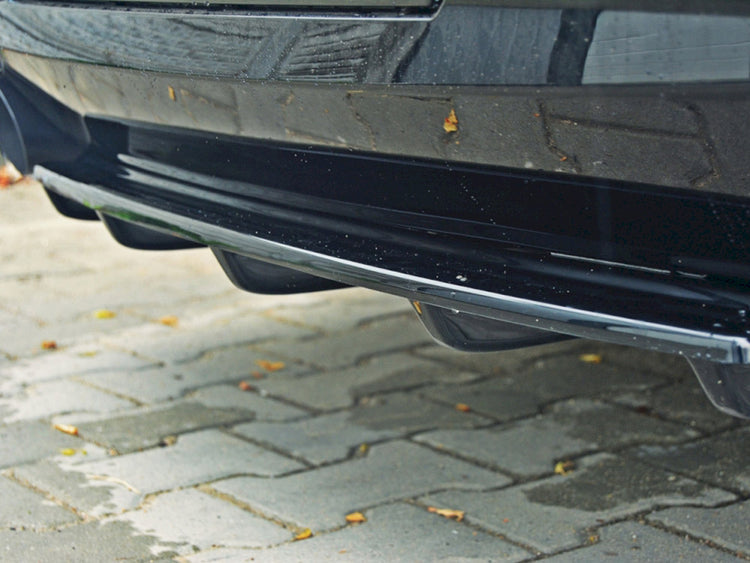 Central Rear Splitter (Vertical Bars) BMW 5 F11 M-Pack - Wayside Performance 
