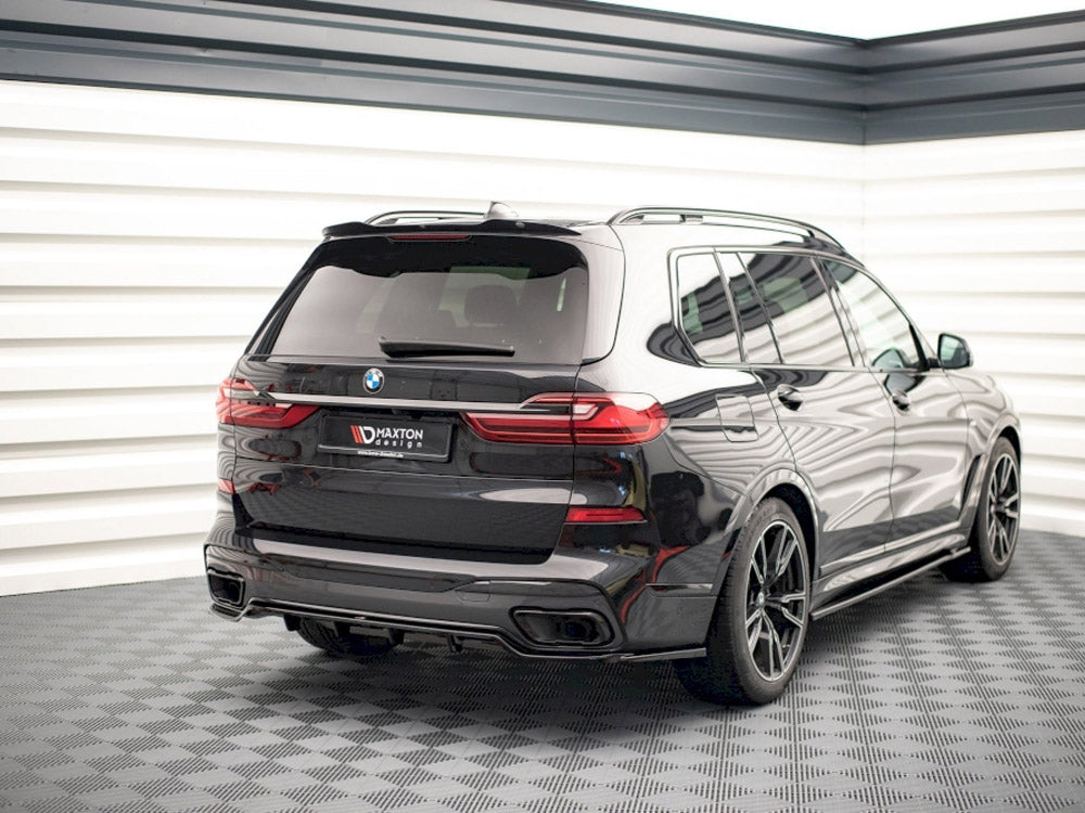 Central Rear Splitter (Vertical Bars) BMW X7 M G07 - Wayside Performance 