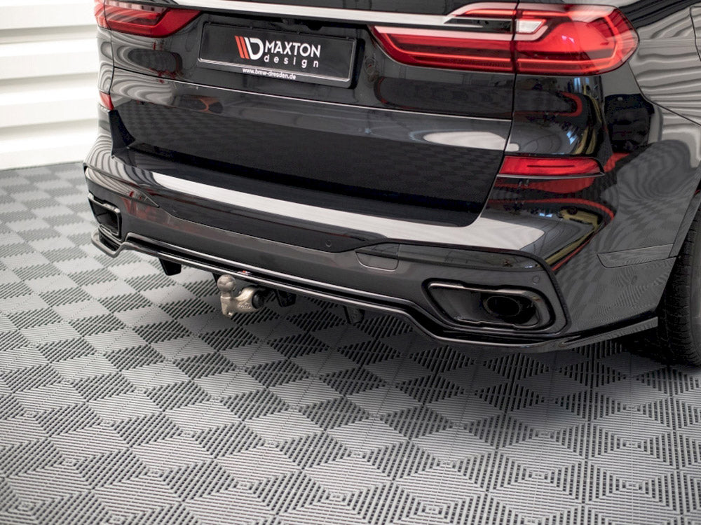 Central Rear Splitter (Vertical Bars) BMW X7 M G07 - Wayside Performance 