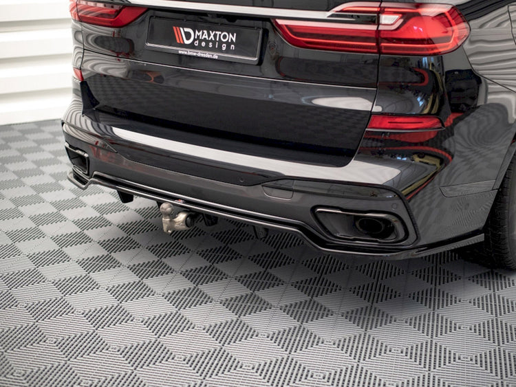 Central Rear Splitter (Vertical Bars) BMW X7 M G07 - Wayside Performance 