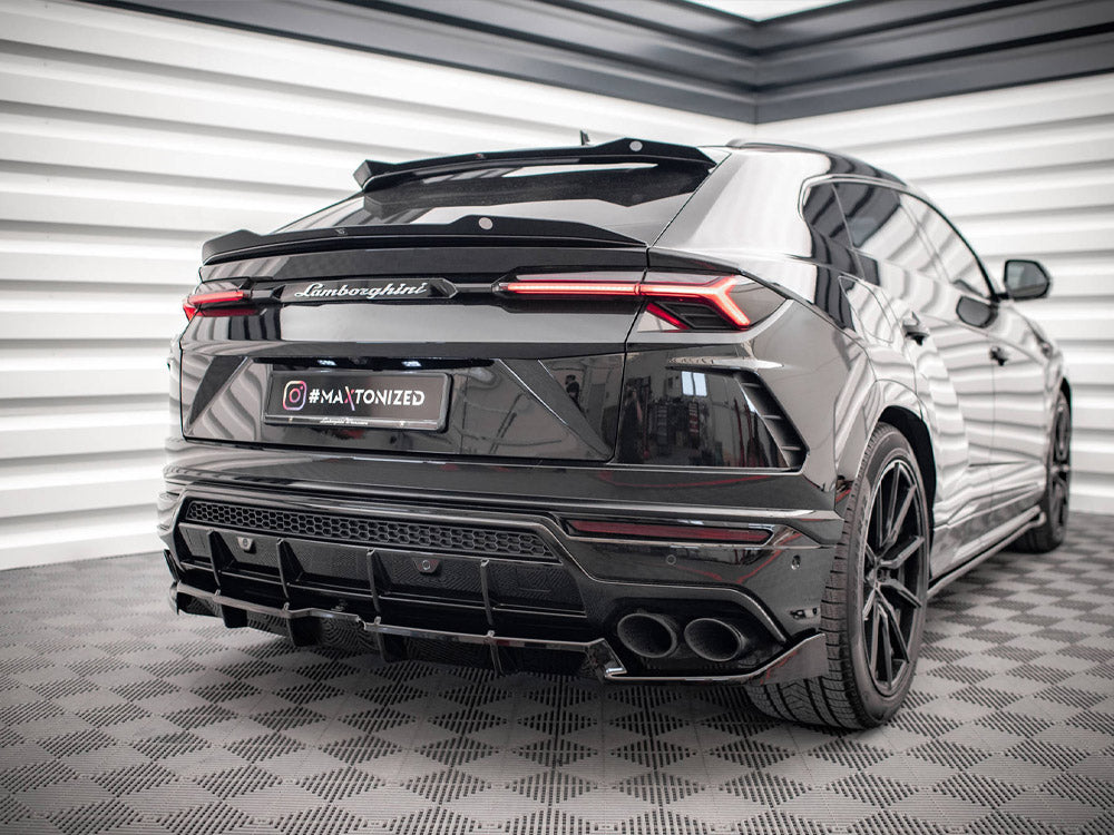 Central Rear Splitter (Vertical Bars) Lamborghini URUS Mk1 - Wayside Performance 