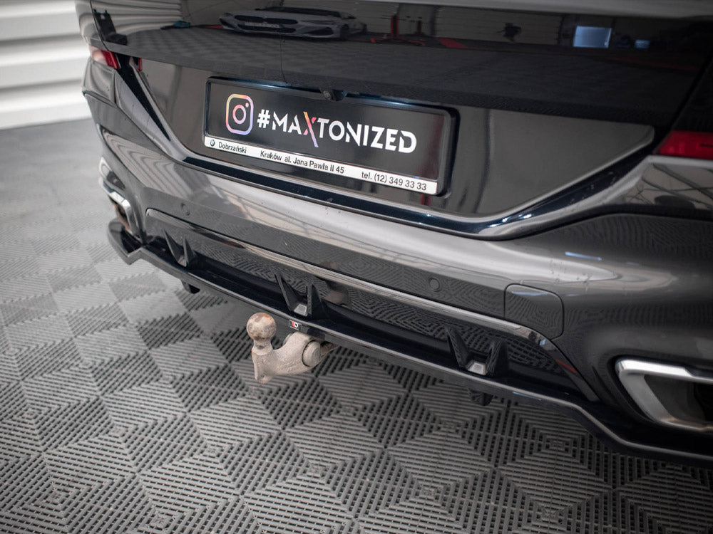 Central Rear Splitter (Vertical Bars) V.3 BMW X6 M-Pack G06 - Wayside Performance 