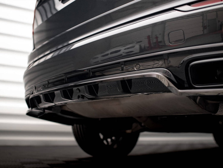 Central Rear Splitter (Vertical Bars) Volvo XC90 R-Design Mk2 Facelift - Wayside Performance 