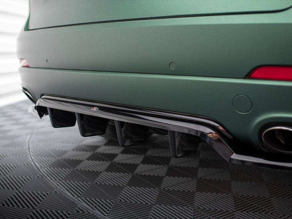 Central Rear Splitter (Vertical Bars) Maserati Levante Mk1 - Wayside Performance 