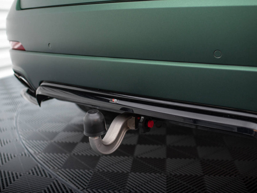 Central Rear Splitter (Vertical Bars) Maserati Levante Mk1 - Wayside Performance 