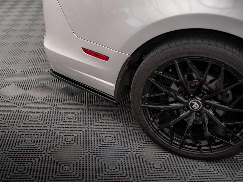 Rear Side Splitters Ford Mustang Mk5 Facelift - Wayside Performance 