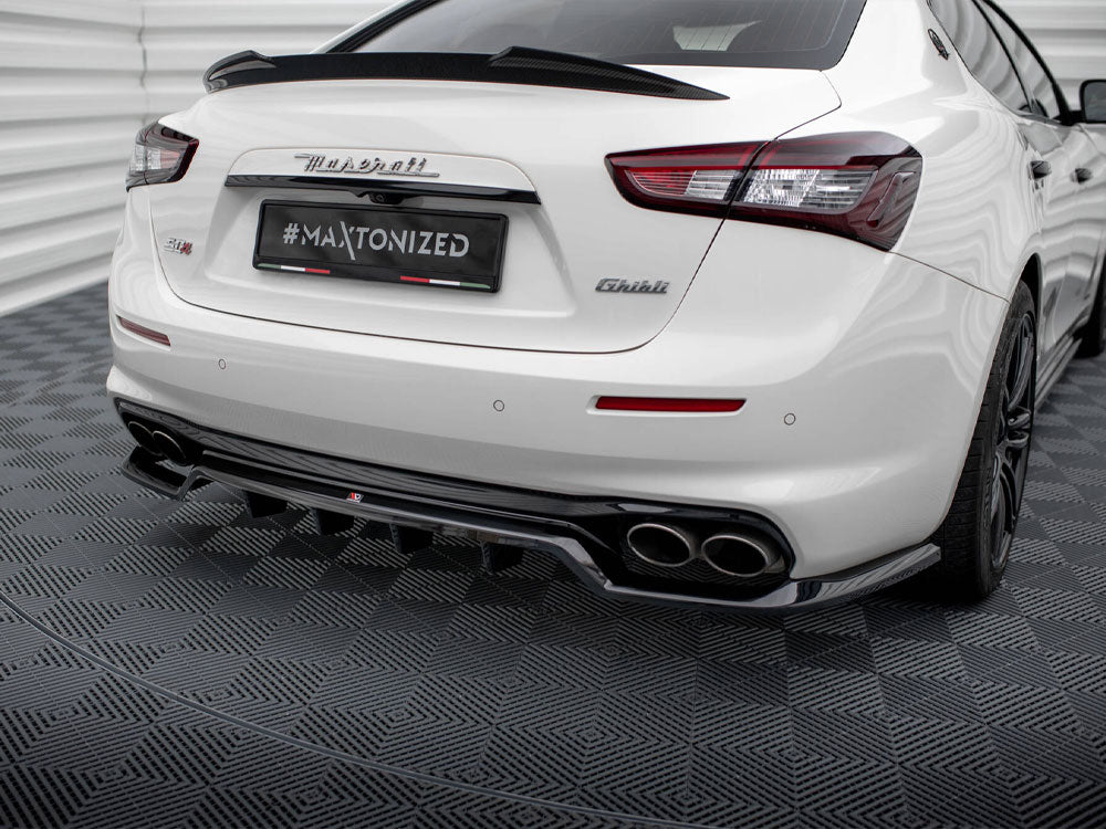 Central Rear Splitter (Vertical Bars) Maserati Ghibli Mk3 Facelift - Wayside Performance 