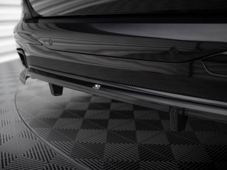 Central Rear Splitter (Vertical Bars) BMW X7 M-Pack G07 Facelift - Wayside Performance 