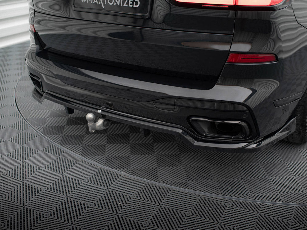 Central Rear Splitter (Vertical Bars) BMW X7 M-Pack G07 Facelift - Wayside Performance 