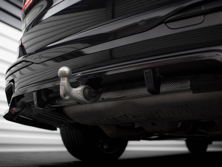 Central Rear Splitter (Vertical Bars) BMW X7 M-Pack G07 Facelift - Wayside Performance 