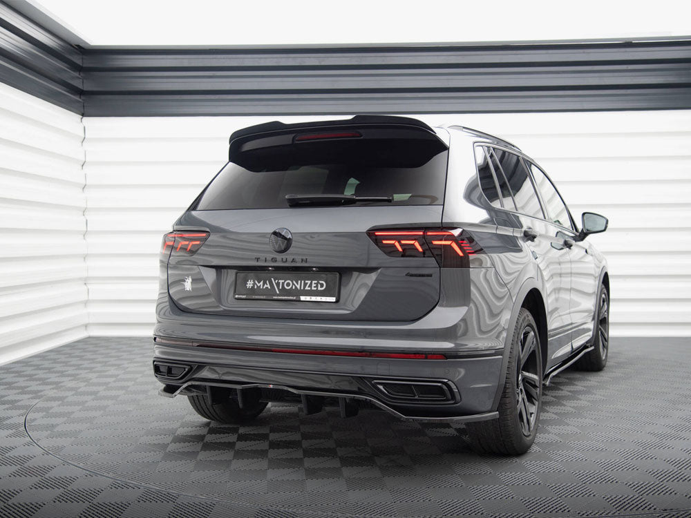 Central Rear Splitter (Vertical Bars) Volkswagen Tiguan R-Line Mk2 Facelift - Wayside Performance 