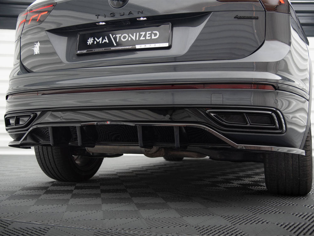 Central Rear Splitter (Vertical Bars) Volkswagen Tiguan R-Line Mk2 Facelift - Wayside Performance 