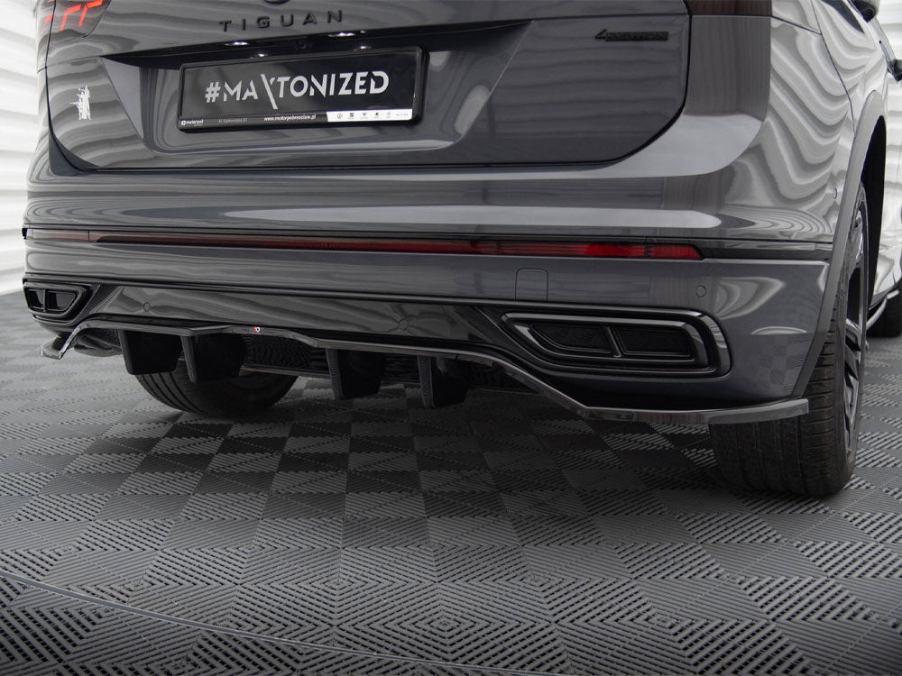 Central Rear Splitter (Vertical Bars) Volkswagen Tiguan R-Line Mk2 Facelift - Wayside Performance 