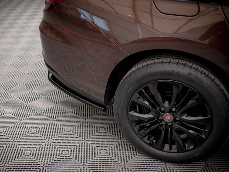 Central Rear Splitter (Vertical Bars) Fiat Tipo S Sedan Mk1 - Wayside Performance 