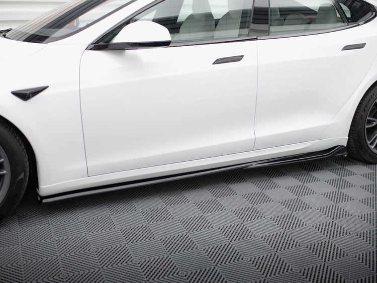 Side Skirts Diffusers V.1 Tesla Model S Plaid Mk1 Facelift - Wayside Performance 