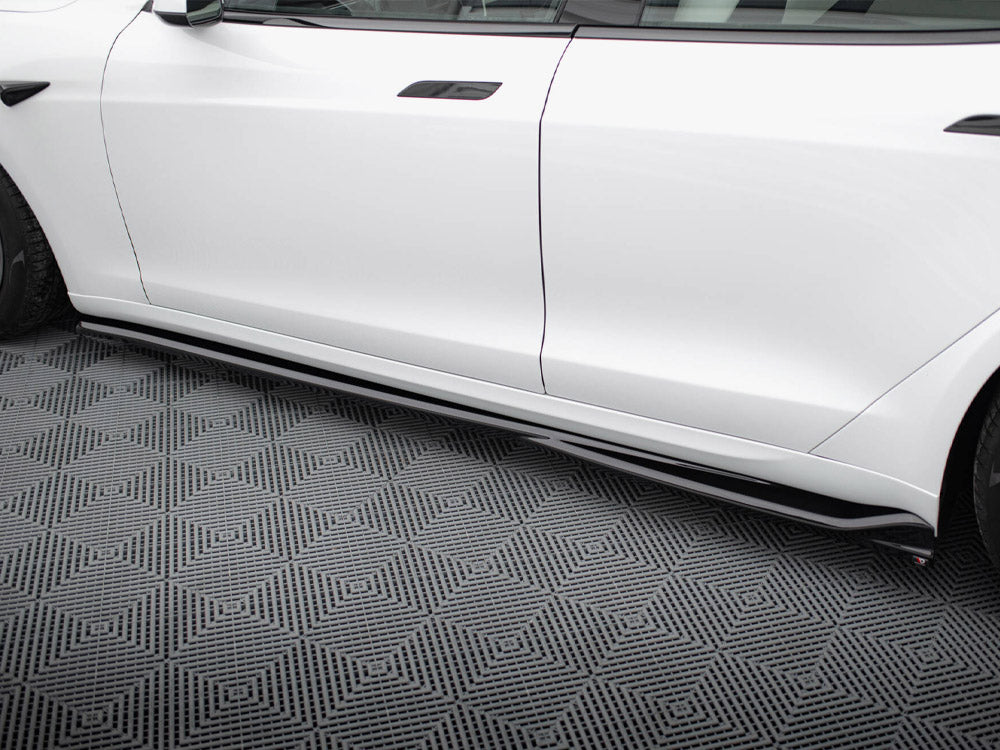 Side Skirts Diffusers V.1 Tesla Model S Plaid Mk1 Facelift - Wayside Performance 