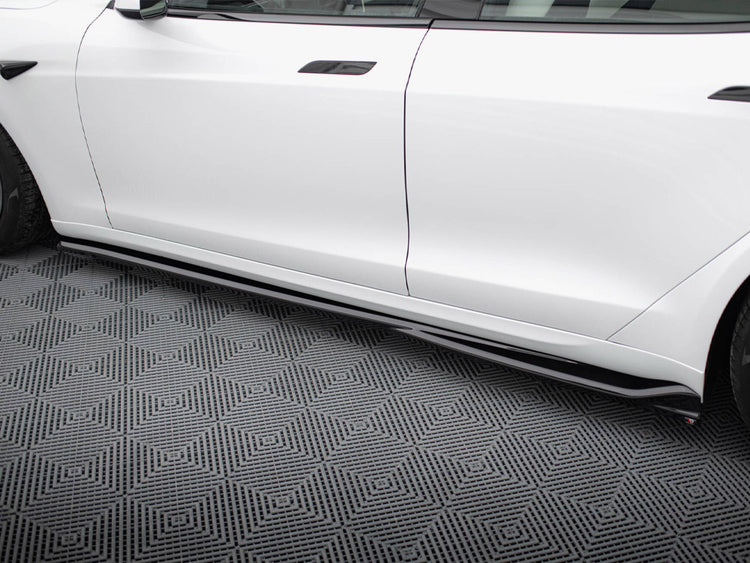 Side Skirts Diffusers V.1 Tesla Model S Plaid Mk1 Facelift - Wayside Performance 