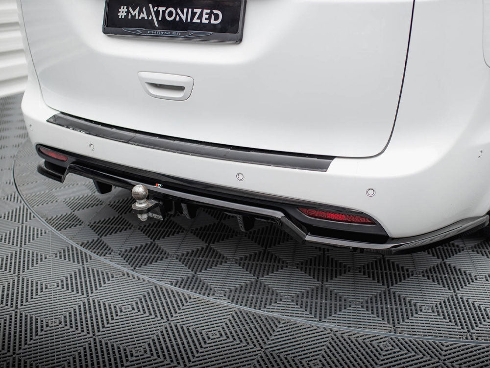 Central Rear Splitter (Vertical Bars) Chrysler Pacifica Mk2 Facelift - Wayside Performance 
