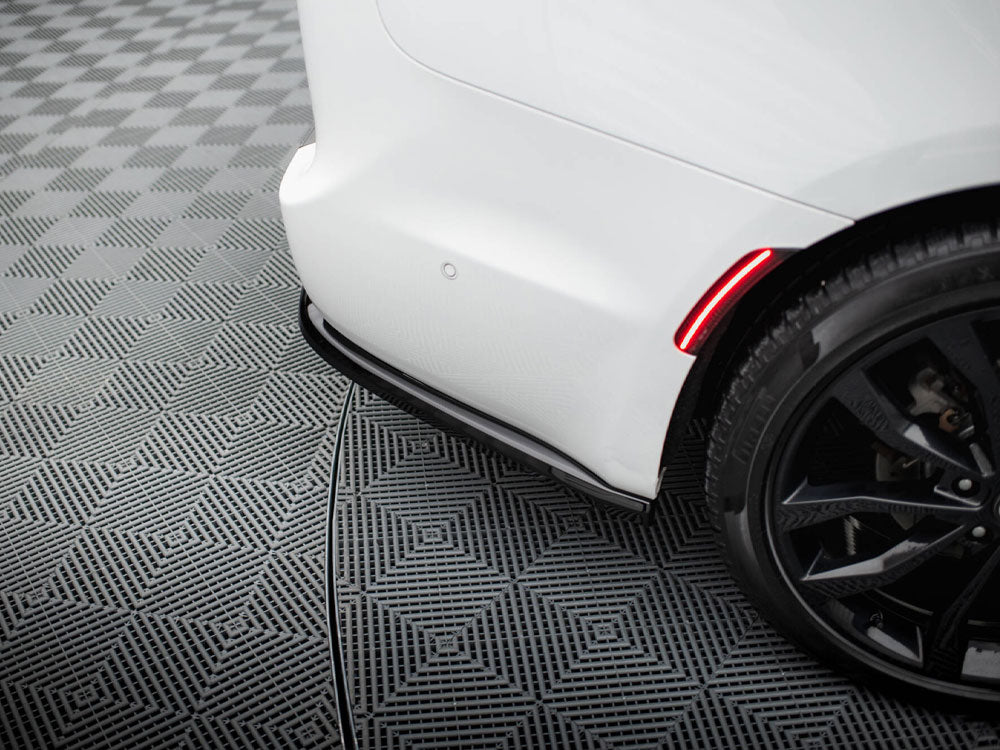 Central Rear Splitter (Vertical Bars) Chrysler Pacifica Mk2 Facelift - Wayside Performance 