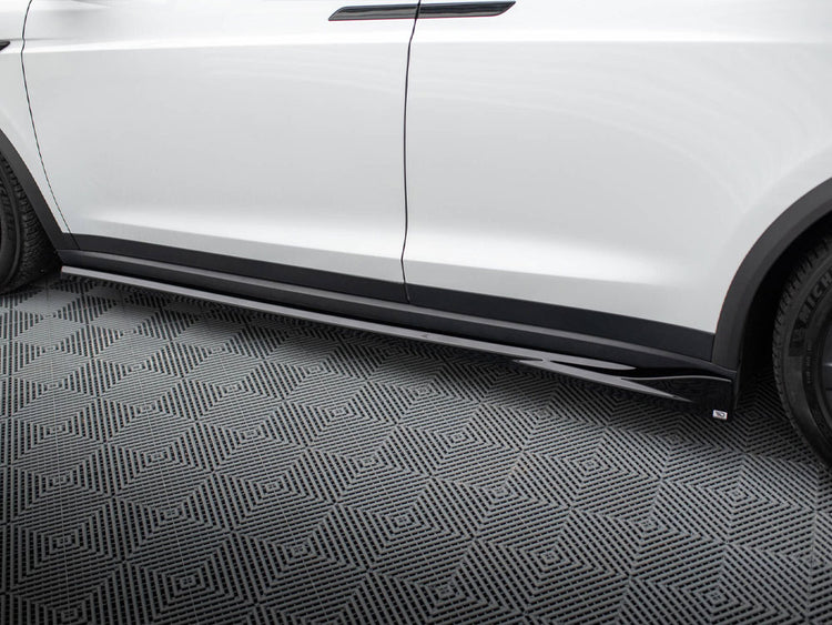 Side Skirts Diffusers Tesla Model X Mk1 Facelift - Wayside Performance 