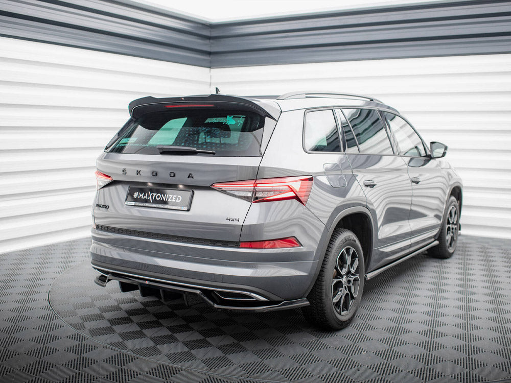 Central Rear Splitter (Vertical Bars) Skoda Kodiaq Sportline Mk1 Facelift - Wayside Performance 