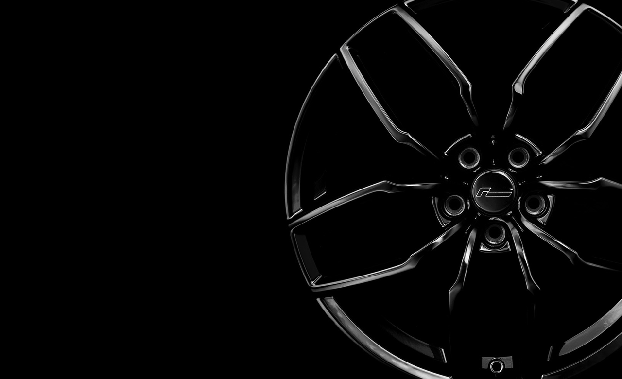 Racingline R360 8.5J x 19inch Alloy Wheels - Gloss Black - Wayside Performance 