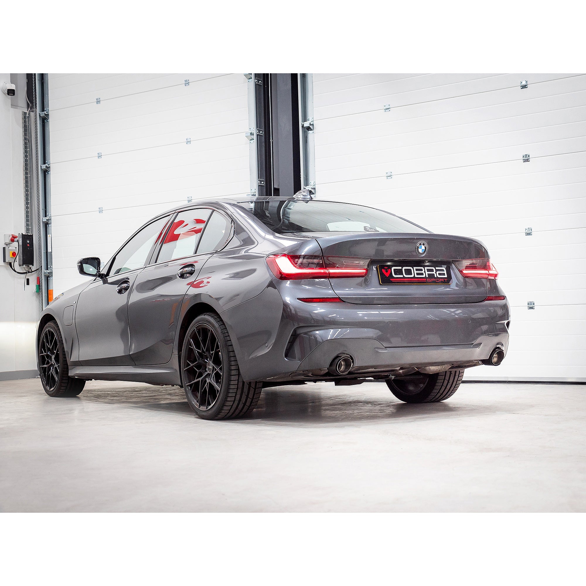 BMW 330e (G20) (19>) Non-Valved Venom Dual Exit Rear Axle Back Performance Exhaust - Wayside Performance 