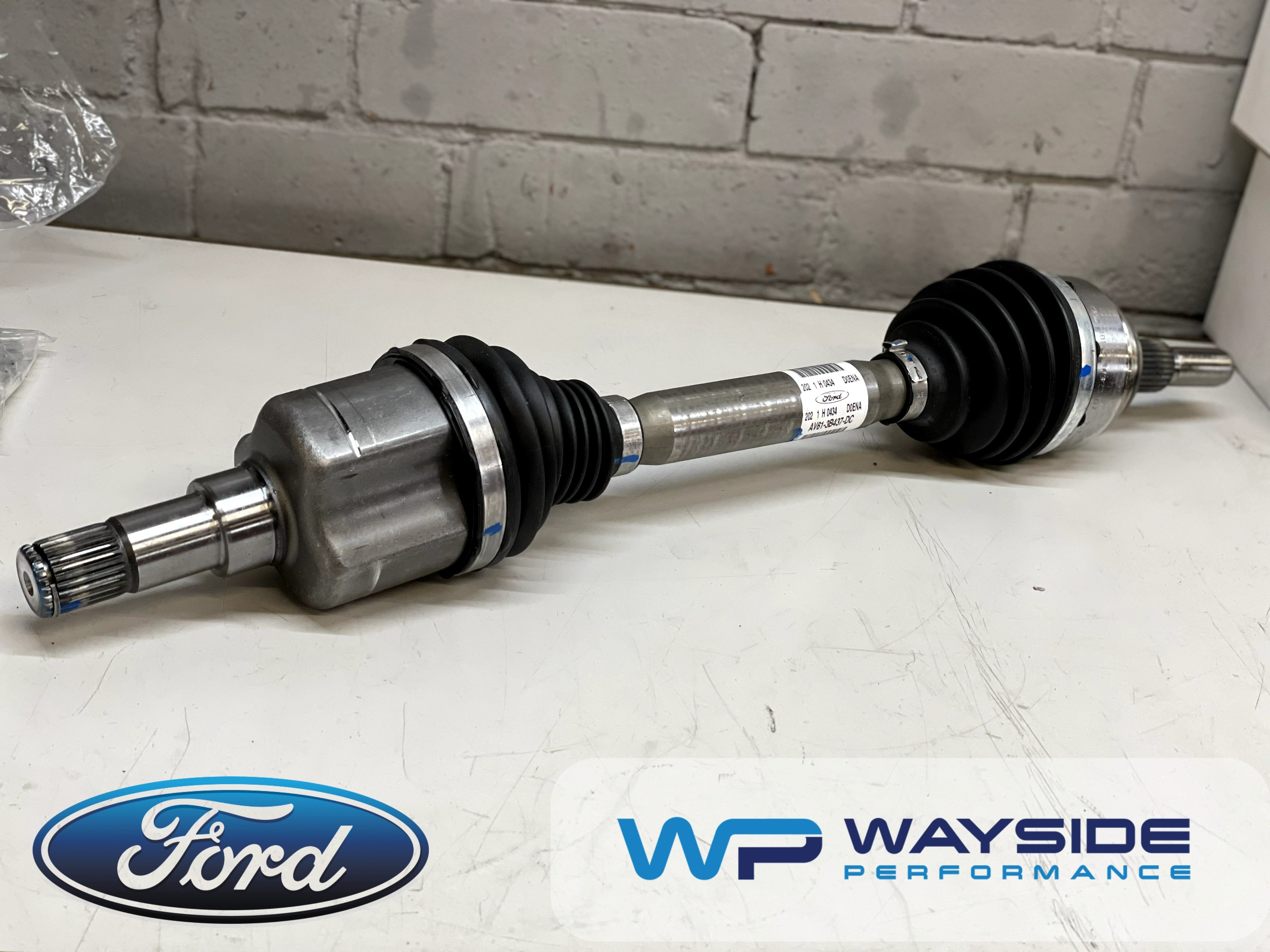 Genuine Ford Focus Mk3 ST/ST250 Nearside Driveshaft